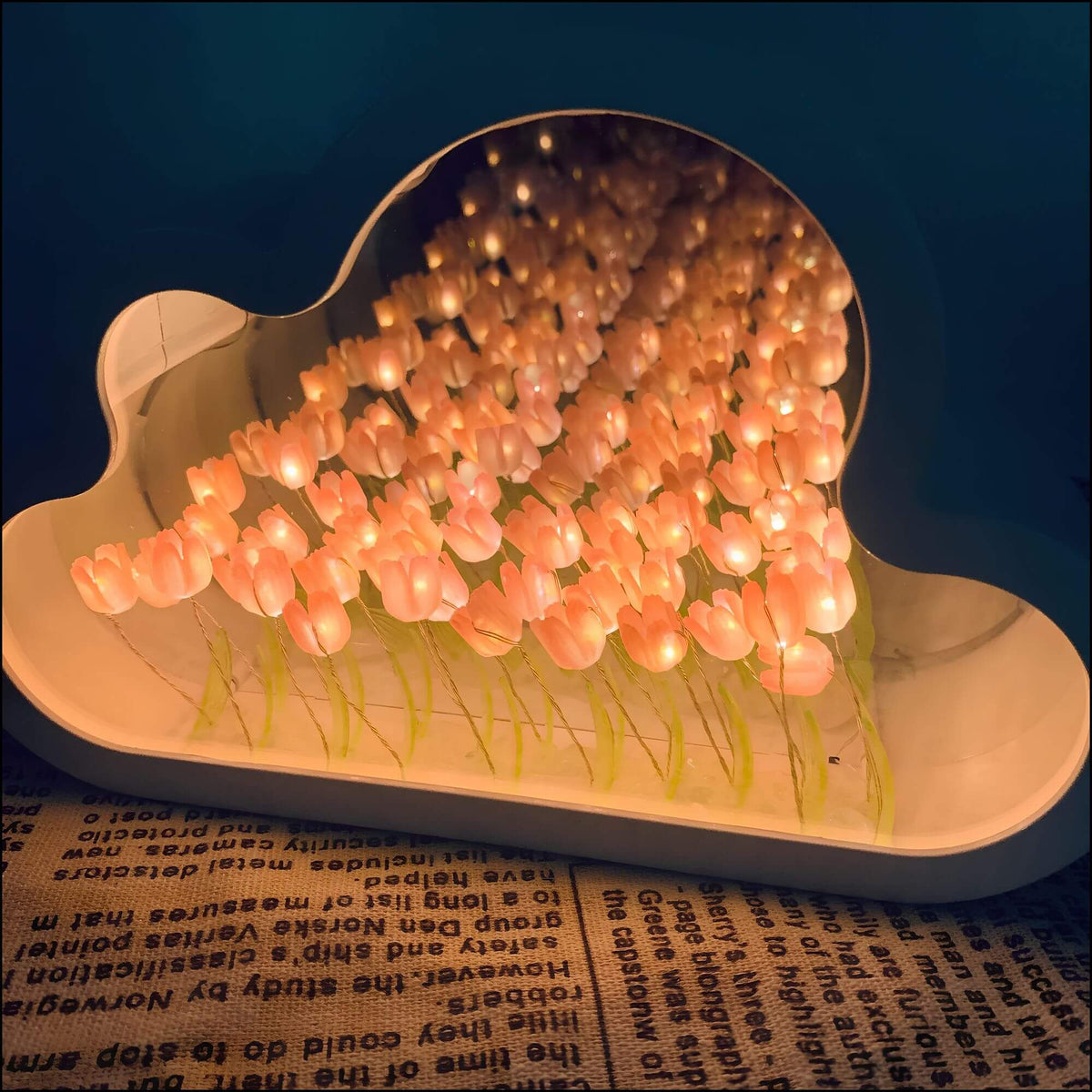 Eternal Cloud Mirror Tulips - LED Mirror with Infinity Effect